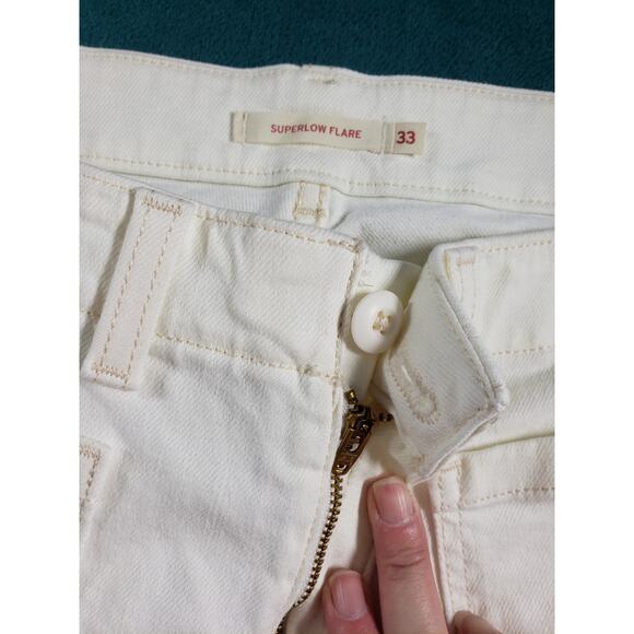 Levis Jeans Size 33 Womens White Denim Ladies Pants Boho 70s Low Rise Flared - Picture 6 of 14